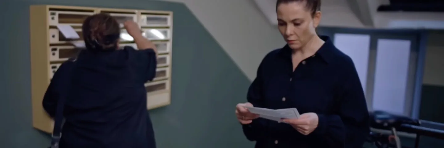 Кадр из 1 серии 1 сезона